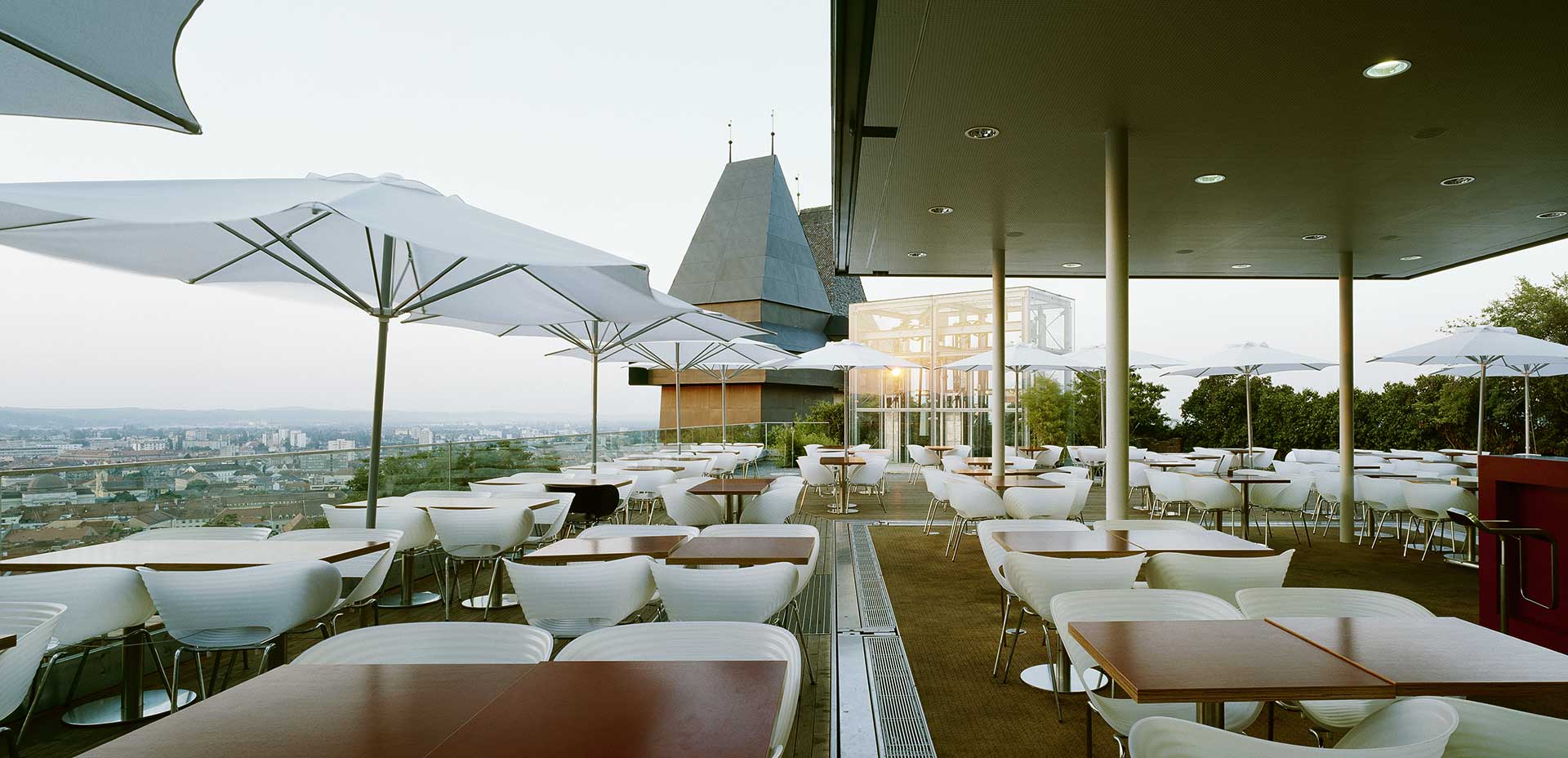 Where guests are not only enchanted by the food.